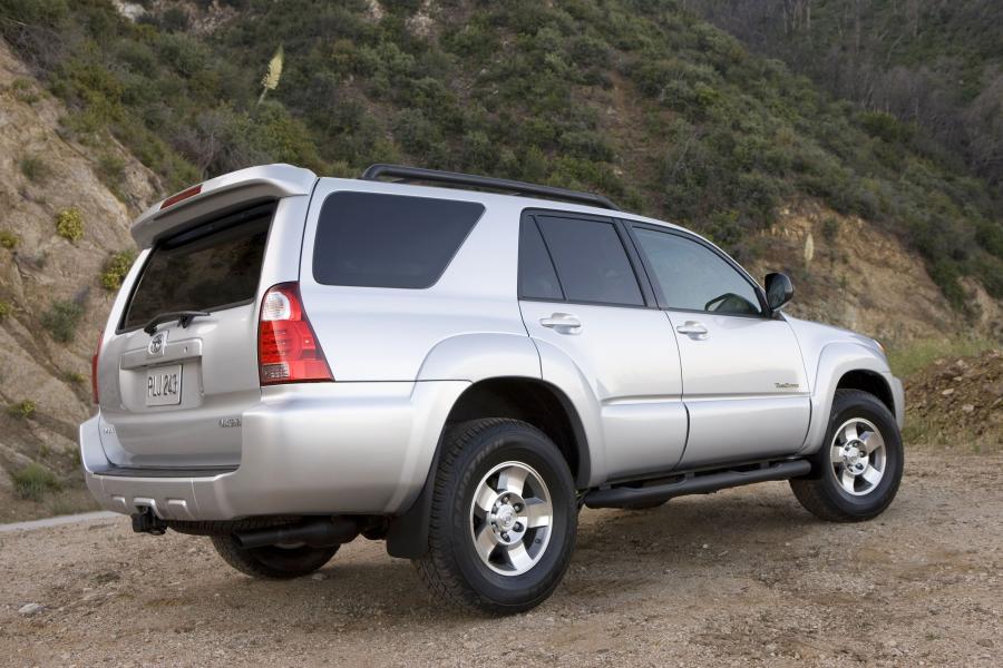  Toyota 4Runner 2006 года  (фото 43 из 50)